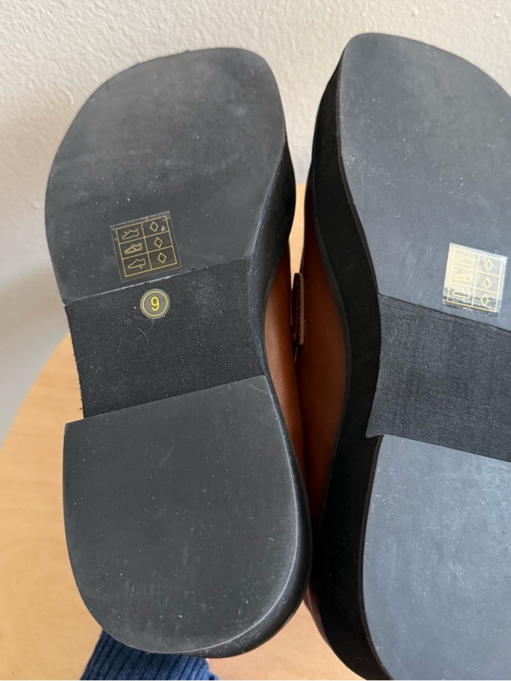 Urban Outfitters Square Toe Platform Penny Loafers Size 9 Two Tone - Picture 8 of 12